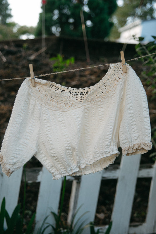 π»πππππππ
π΄πππππ π»ππ